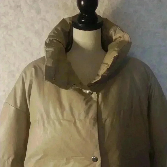 Women’s Taupe Puffer Coat Size XL - Picture 3 of 8